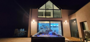 AOG PRESTIGE Villa PrestigeHome 1 JACUZZI SPA SAUNA Parking Colmar